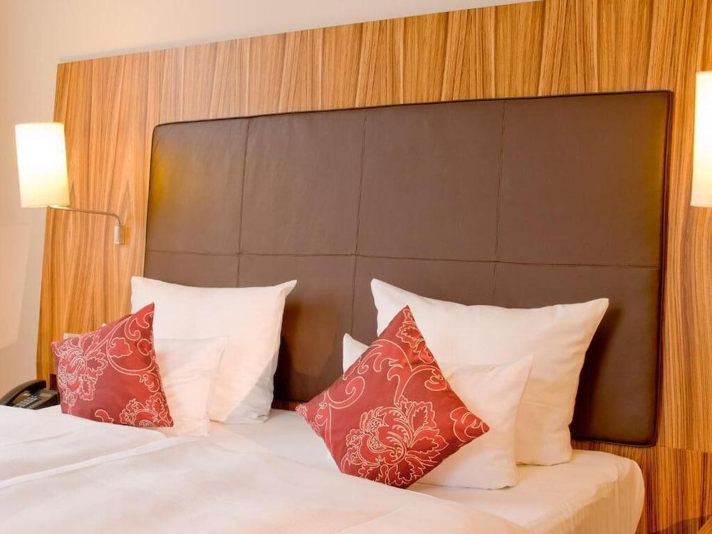 Hotel Achat Herzog Am Dom 4*